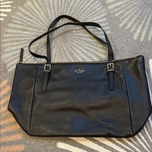 KATE ♠️ SPADE SHOULDER TOTE IN BLACK PEBBLED LEATHER